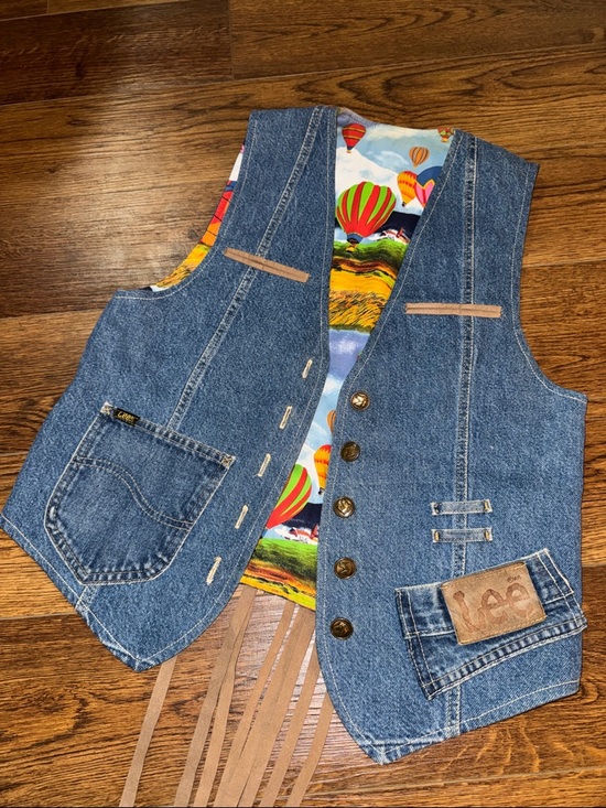 Lee Jackets & Blazers - 70s Lee Denim Upcycled Western Vest with Hot Air Balloon Lining - One of a Kind